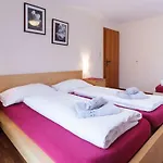 Haus Angelika Фанданс